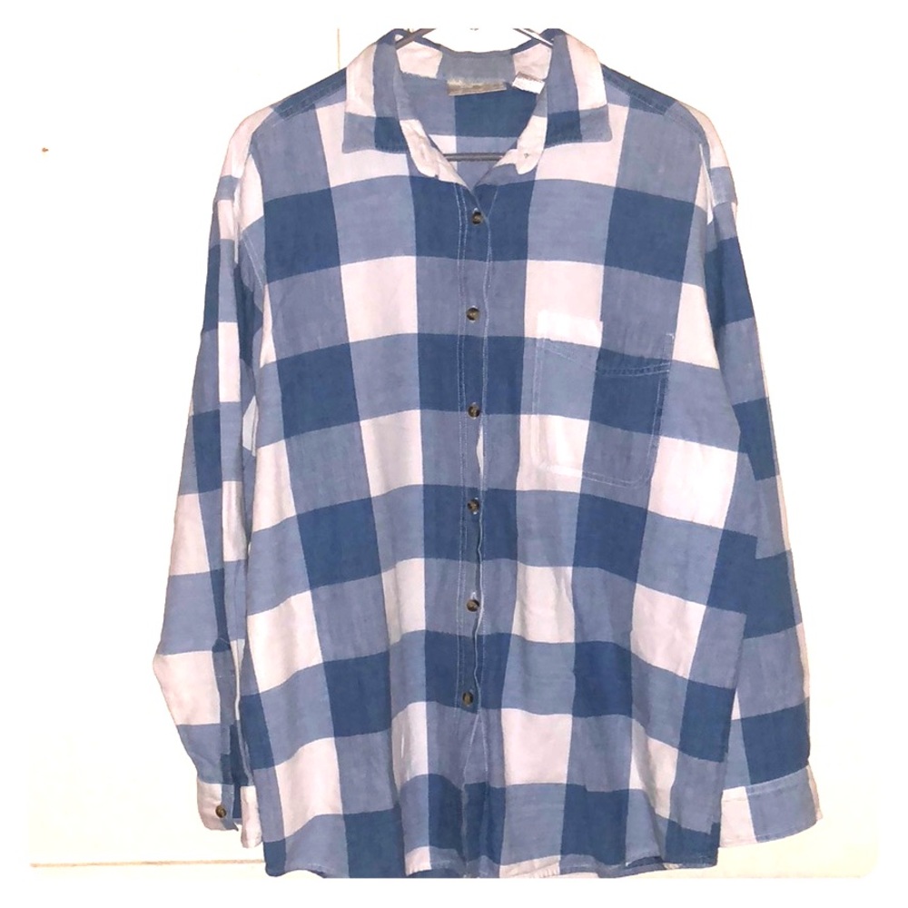 Women’s Plaid Button-Down